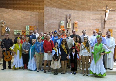 L'alcalde de Lleida ha acompanyat els veïns de Magraners en la seva festa major. A la foto, a la missa "rociera".
