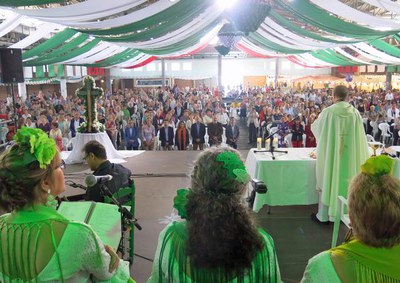 L’alcalde de Lleida ha assistit a la missa “rociera” de la Feria de Abril, al pavelló de Fira de Lleida.