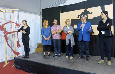 Abans de l'espectacle d'obertura de la Fira de Titelles al Teatre de l'Escorxador, s'ha obert l'Espai PRO i la Fira del Llibre de les Arts Escèniques….