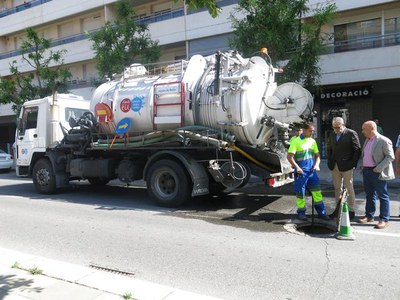 Prop d’una trentena d’operaris faran tasques de neteja en carrers i places, embornals, contenidors i mobiliari, així com reparacions en voreres i llu….