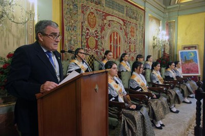 L'alcalde Ros ha glossat sobre les persones i entitats que han rebut la Medalla i la Placa de la Paeria.