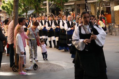 El Centro Galego, en els balls folklòrics que cada any s'organtizen per la Festa Major de Maig de Lleida.