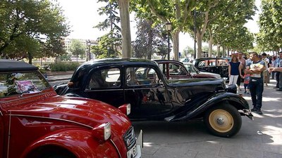 Una parada a l'avinguda de Francesc Macià.