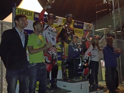 El regidor d'Esports, en el lliurament de premis del Dirt Track de Lleida.