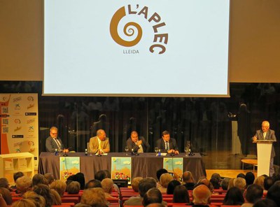 En el marc de la Setmana Cultural de l'Aplec, s'han lliurat els premis Caragol Bover a Miquel Mesalles i del concurs de rodolins a Marc Cerón.