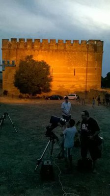 Observació astronòmica i tast gastronòmic, al Castell de Gardeny.