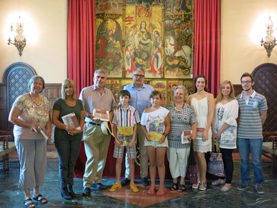 L'alcalde accidental, Fèlix Larrosa, ha rebut a la Paeria una representació del Seminari de Postgrau Cervera-Jordà.