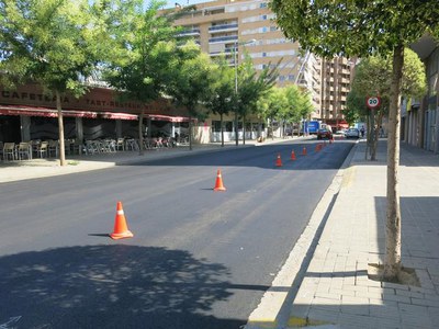 L’Ajuntament de Lleida inicia la campanya de renovació de l’asfaltatge en cinc avingudes principals de la ciutat.