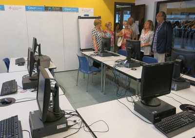 Visita a les instal·lacions de la la Llar de jubilitats de Santa Cecília.