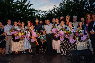 Les festes del barri han començat amb el nomenament de la Pubilla, l'Hereu i les pubilletes 2015..