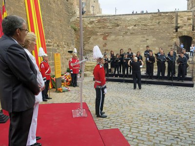 La Coral Shalom ha interpretat el Cant de la Senyera i Els Segadors.