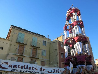 Els Castellers de Lleida, en el seu 20è aniversari, s'han sumat a l'Obert del Centre Històric.