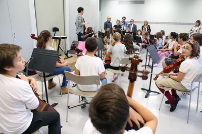 Visita al Conservatori i l'Escola Municipal de Música.