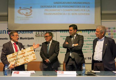 L’alcalde Ros destaca el paper dels síndics com a elements de participació i d’avenç cap a la transparència dins les administracions.