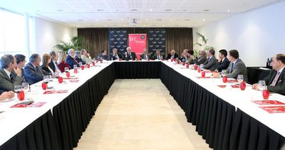 Fòrum Empresa ha convidat Lluís Foix i Juan José López Burniol al seu dinar col·loqui.