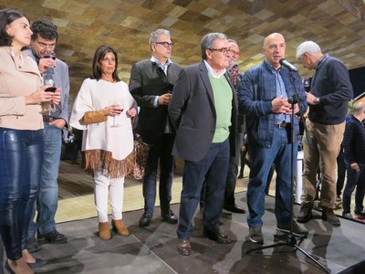 L'alcalde Ros, amb diversos regidors de la Paeria, en l'acte d'obertura de la 7a Festa de Vi de Lleida.