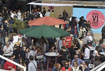 25.000 degustacions servides i la satisfacció de públic i cellers/restauradors ratifiquen l’èxit de la 7a Festa del Vi de Lleida.