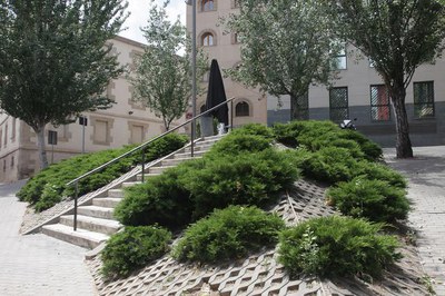 Fotografia d'arxiu d'una plaça del Centre Històric de Lleida.