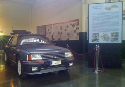 Fins al gener es pot visitar la nova peça del trimestre del Roda Roda, un Peugeot 205 Turbo 16 vàlvules.