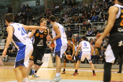 L'Actel Força Lleida ha guanyat al Prat per 90 a 79 al Barris Nord.