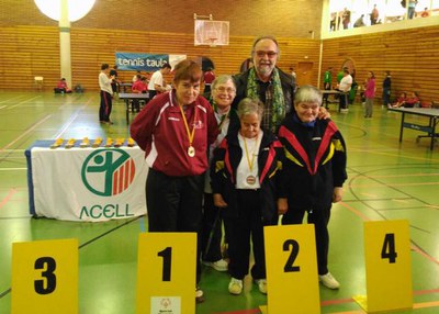 Un centenar d’esportistes han participat en el XXV Campionat de Tenis Taula i Bàdminton Acell.