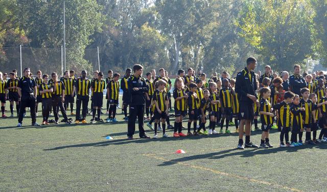 El CF Pardinyes ha presentat els seus equips aquest diumenge