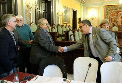 Salutació als representants de la família del compositor..