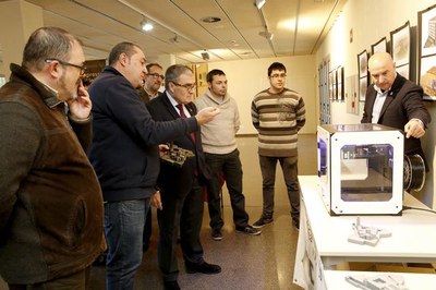 L'alcalde i vicepresident del Parc, Àngel Ros, ha assistit a la cloenda del curs d'impressió en 3D..