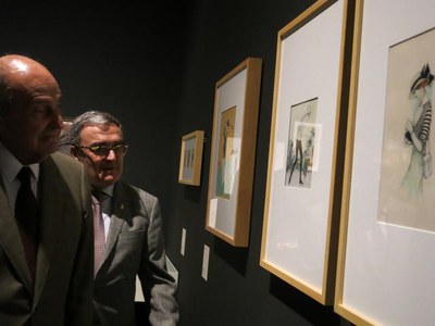 Àngel Ros i Miquel Roca, visitant la mostra..