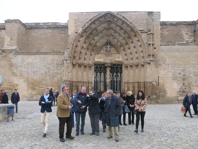 El ministre Méndez de Vigo ha encoratjat l'alcalde Ros a continuar treballant en la candidatura  de patrimoni mundial de la Unesco.