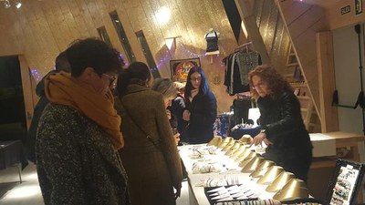 La Paeria aposta per potenciar els joves creadors, que amb aquestes iniciatives també ajuden a potenciar el barri.