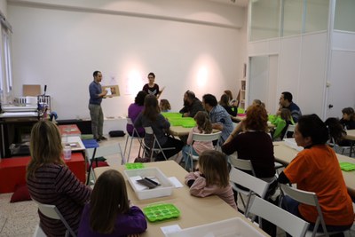 El taller ha estat ideat i conduït pel servei educatiu del Museu Morera.