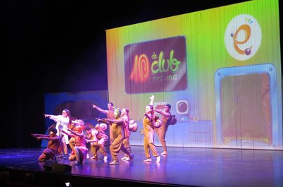 L'Eureka va acompanyada del Banyetes, la Pau i el Mambé en el seu recorregut galàctic.