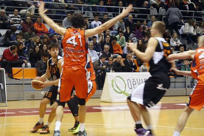 L'Actel Força Lleida ha perdut per 82 a 85 contra el Coruña al pavelló municipal Barris Nord.