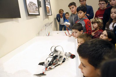 Montse Mínguez ha animat els participants del primer casal de nadal al Parc a seguir gaudint i despertant el seu interès per la ciència.