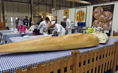 El taller ha estat conduït per monitors i alumnes de l'Escola d'Hoteleria de Lleida.