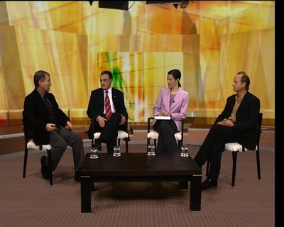 En la segona part del programa intervenen altres convidats.