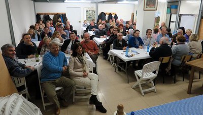 El dinar de germanor es va fer al local social que el Centro Galego té a Pardinyes.