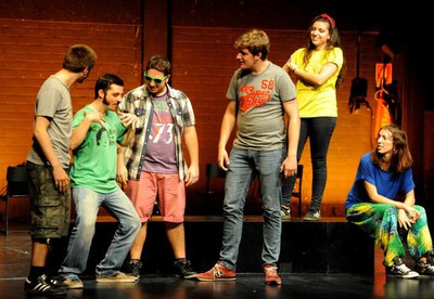 Dimecres i dijous a les 12h. el Teatre de l’Escorxador acollirà l’estrena dels espectacles Max i Maxi i Max in love que donen el tret de sortida a aq….