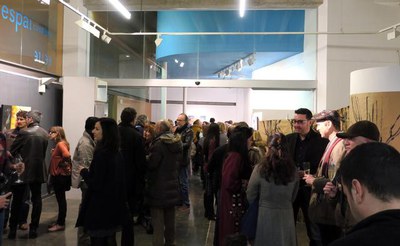 L'Espai Cavallers es va omplir per l'acte d'inauguració de l'exposició.