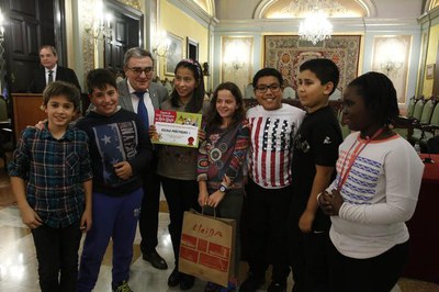 Aquesta tarda s'han lliurat els premis, els accèssits i els diplomes als centres que han participat en el concurs de Cartes Telemàtiques als Reis Mag….