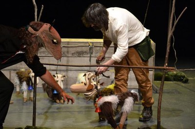 La companyia Xip Xap, la primera a iniciar els Espectacles Familiars del Teatre Municipal de l'Escorxador.