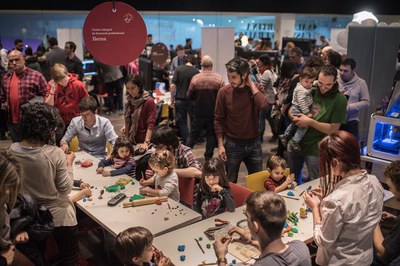 L'espai Animacrea ha brullat de creativitat també amb èxit de participació de totes les edats.