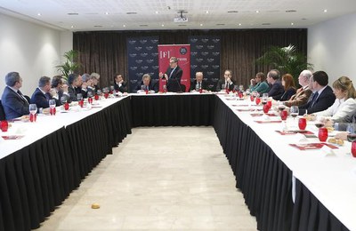 Imatge de la intervenció de l'alcalde Àngel Ros en el Fòrum Empresa..