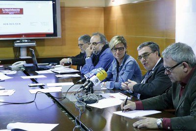 L'alcalde Àngel Ros, la 1a tinent d'alcalde Montse Mínguez, el tinent d'alcalde Xavier Rodamilans i el tinent d'alcalde Joan Gómez en la presentació ….
