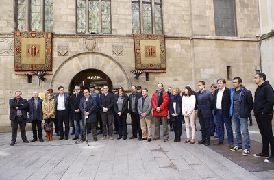 La Paeria ha convocat cinc minuts de silenci en record de les víctimes de l'accident de trànsit d'ahir a Freginals.