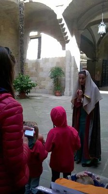 El pati de l'antic Hospital de Santa Maria, un indret amb història i llegenda.