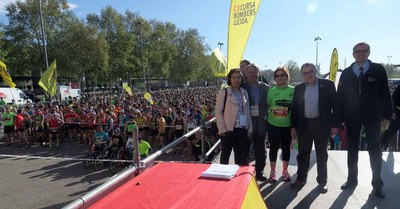L'alcalde ha estat l'encarregat de donar el tret de sortida a les curses.