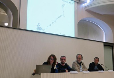 La presentació del decàleg de Dincat s'ha fet a la Sala Alfred Perenya, a la Regidoria de Promoció Cultural.