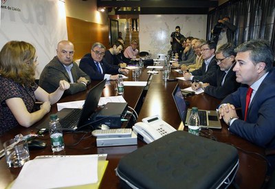 La presentació dels estudis comercials a les associacions de comerciants i veïnals i als grups municipals s'ha realitzat a la Paeria.